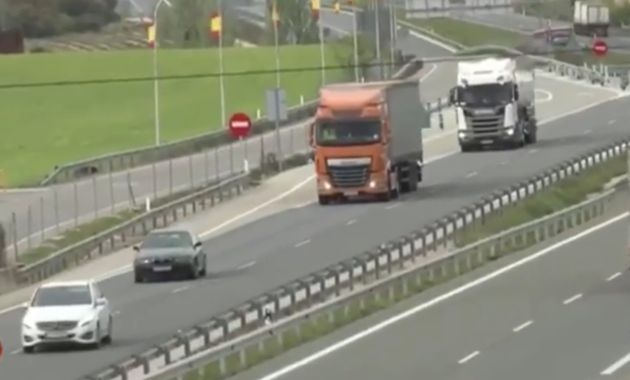 Tráfico en la A2 a su paso por Guadalajara Tráfico en la A2 a su paso por Guadalajara