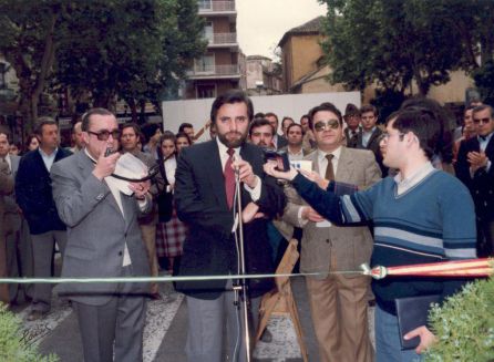 Julio Anguita en el Bulevar Gran Capitán en 1986 Julio Anguita en el Bulevar Gran Capitán en 1986