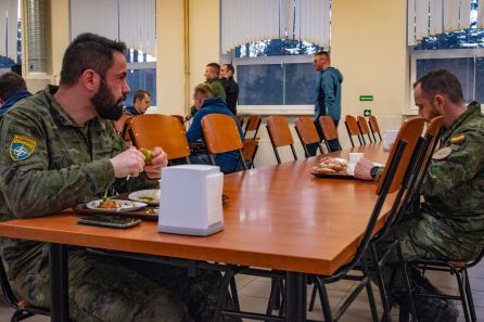 Militares de la Base de Cerro Muriano en Córdoba durante su misión en Letonia Militares de la Base de Cerro Muriano en Córdoba durante su misión en Letonia