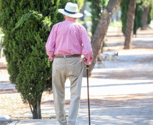 A la preocupación del impacto que la enfermedad está causando entre las personas mayores se suma el desconcierto por la situación de confinamiento que tienen que vivir. A la preocupación del impacto que la enfermedad está causando entre las personas mayores se suma el desconcierto por la situación de confinamiento que tienen que vivir.