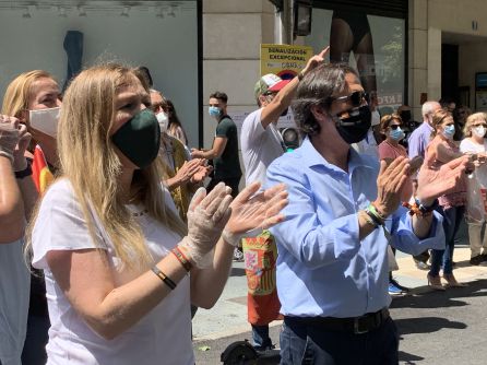 La concejala de Vox en Jaén, Salud Anguita, y el parlamentario regional por Jaén del partido, Benito Morillo. La concejala de Vox en Jaén, Salud Anguita, y el parlamentario regional por Jaén del partido, Benito Morillo.