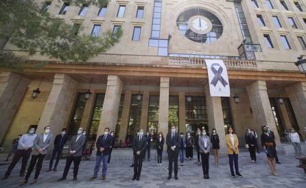 Albacete se une al minuto de silencio convocado por el Gobierno de España Albacete se une al minuto de silencio convocado por el Gobierno de España