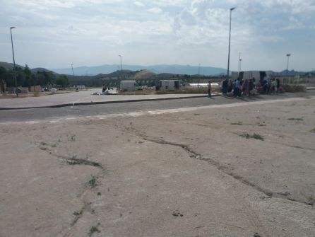 Aspecto que presentaba otra de las calles del mercadillo Aspecto que presentaba otra de las calles del mercadillo