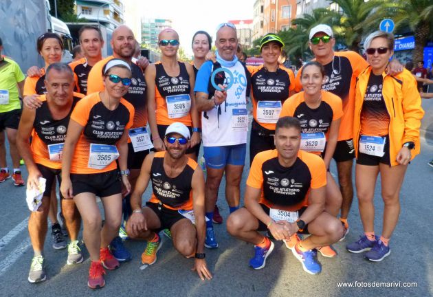 Nieto y corredores del -club de Atletismo Torrevieja Nieto y corredores del -club de Atletismo Torrevieja