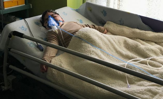 La pequeña Paula, de 8 años, postrada en una cama desde que nación por una negligencia médica, durante su parto, en el Hospital de Valdepeñas La pequeña Paula, de 8 años, postrada en una cama desde que nación por una negligencia médica, durante su parto, en el Hospital de Valdepeñas