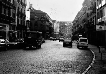 Por la avenida de Fernández Ladreda confluían todas las carreteras nacionales que atravesaban la ciudad hasta 1992 Por la avenida de Fernández Ladreda confluían todas las carreteras nacionales que atravesaban la ciudad hasta 1992