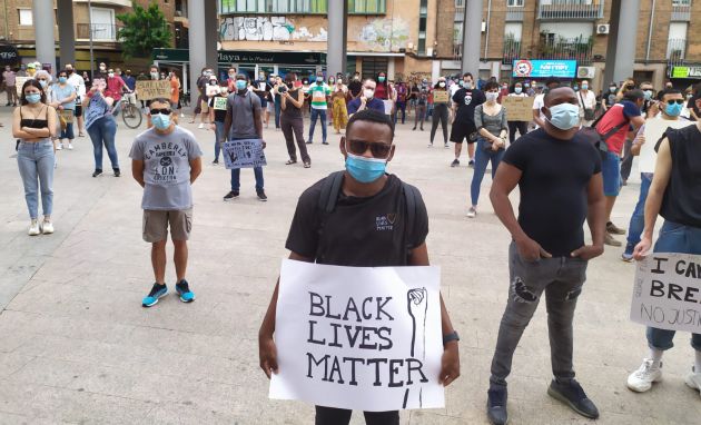 Asistentes a la concentración contra el racismo y en memoria de George Floyd Asistentes a la concentración contra el racismo y en memoria de George Floyd
