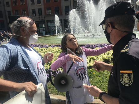 La policía les advierte La policía les advierte