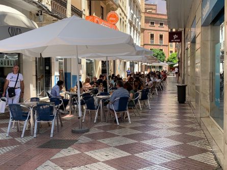 Establecimientos de hostelería en el centro de la ciudad Establecimientos de hostelería en el centro de la ciudad