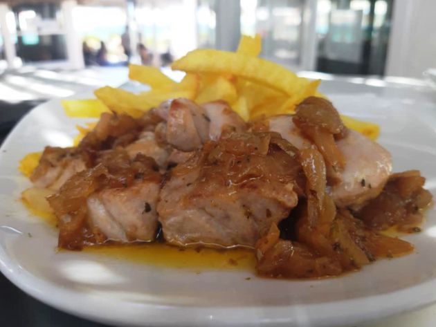 Atún encebollado Atún encebollado