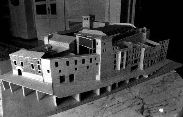 Maqueta del proyecto de rehabilitación en 1999 por parte del estudio de los arquitectos Óscar Tusquets y Carlos Díaz, de Barcelona Maqueta del proyecto de rehabilitación en 1999 por parte del estudio de los arquitectos Óscar Tusquets y Carlos Díaz, de Barcelona