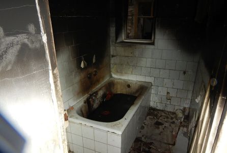 La bañera en la que se originó el fuego La bañera en la que se originó el fuego