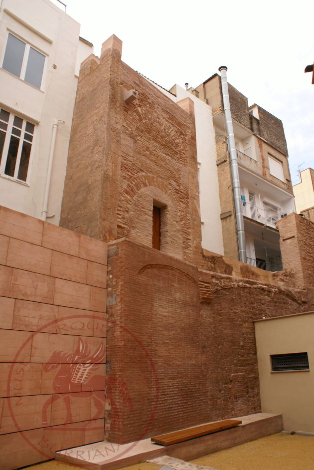 Torre restaurada Torre restaurada