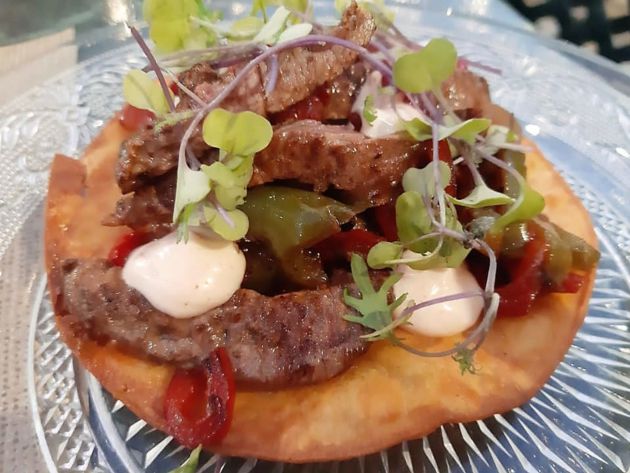 Taco de ternera marinada con verduras Taco de ternera marinada con verduras