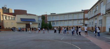 Las colas de alumnos Las colas de alumnos