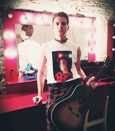 Bosnio acaba de ganar el concurso de bandas Sonidos Mans con la canción “Como si nada” Bosnio acaba de ganar el concurso de bandas Sonidos Mans con la canción “Como si nada”