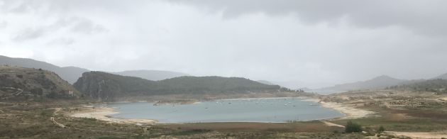 Embalse de Entrepeñas, en Sacedón (Guadalajara). Embalse de Entrepeñas, en Sacedón (Guadalajara).