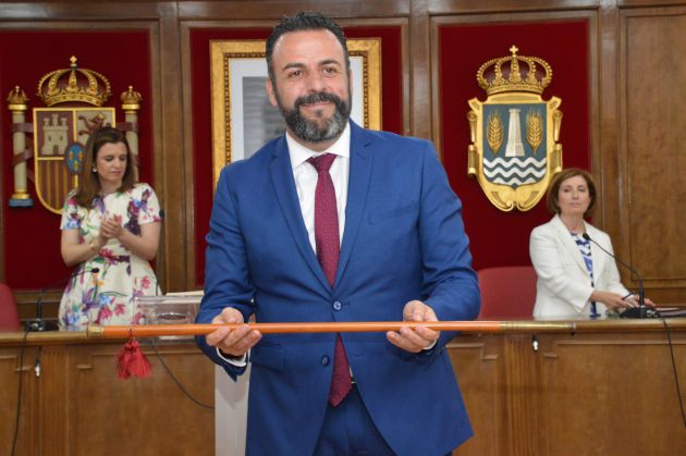 José Luis Blanco tomando el bastón de mando José Luis Blanco tomando el bastón de mando