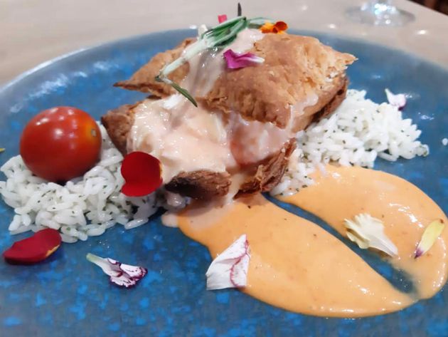 Hojaldre relleno de marisco Hojaldre relleno de marisco