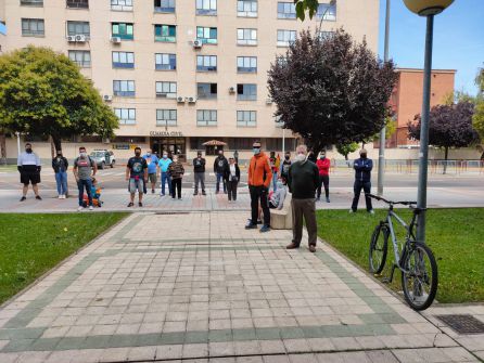 Concentración a las puertas de la Comandancia de la Guardia Civil Concentración a las puertas de la Comandancia de la Guardia Civil