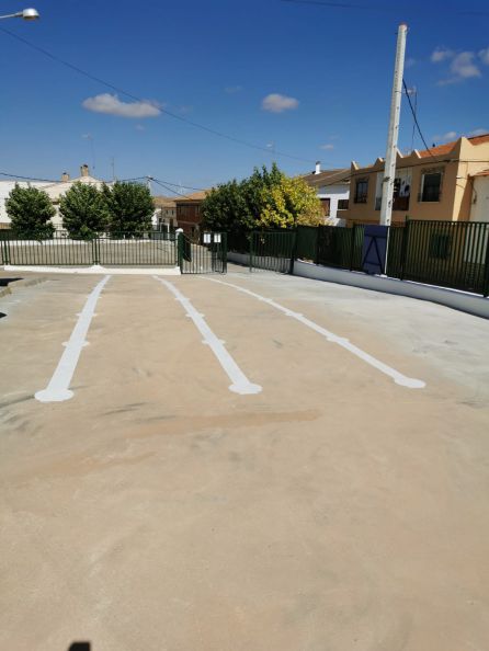 Señalización en el patio Señalización en el patio