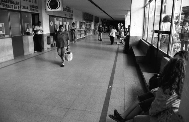 Interior de la estación de autobuses de Segovia en la década de los años '90 Interior de la estación de autobuses de Segovia en la década de los años '90