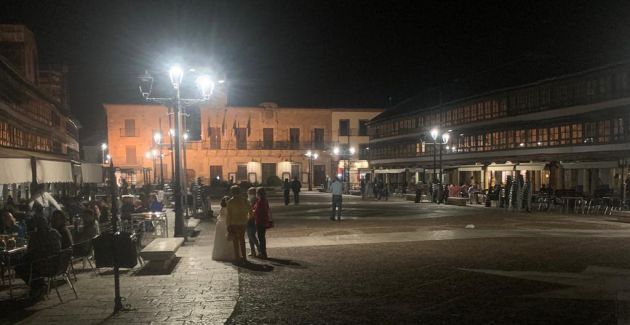 Imagen de este sabado noche en la Plaza Mayor de Almagro Imagen de este sabado noche en la Plaza Mayor de Almagro
