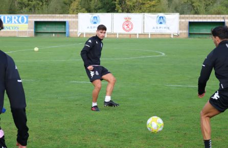 Fuentes realizó hoy el primer entrenamiento con su nuevo equipo Fuentes realizó hoy el primer entrenamiento con su nuevo equipo