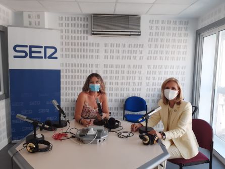 Manuela Parralo subdelegada del Gobierno en Huelva con Ana Gil periodista de la Cadena SER Manuela Parralo subdelegada del Gobierno en Huelva con Ana Gil periodista de la Cadena SER