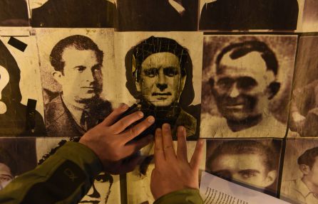 Personas desaparecidas durante la dictadura de Francisco Franco (1939-1975) Personas desaparecidas durante la dictadura de Francisco Franco (1939-1975)