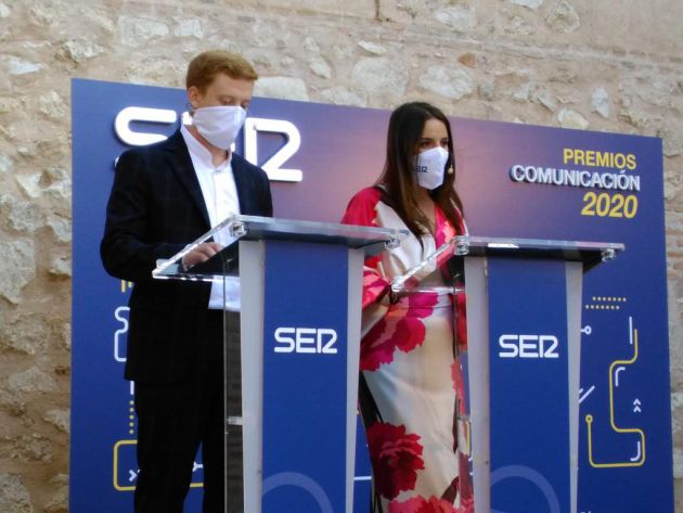 Kevin Orman y Gema Molina, conductores de la gala de la XVI edición de los Premios Comunicación Kevin Orman y Gema Molina, conductores de la gala de la XVI edición de los Premios Comunicación