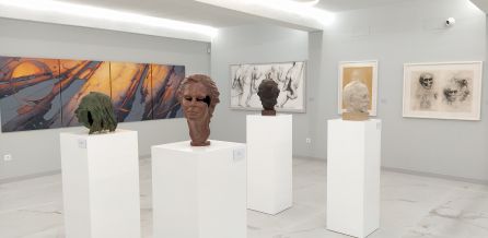 "Cabezas" de bronce. "Cabezas" de bronce.
