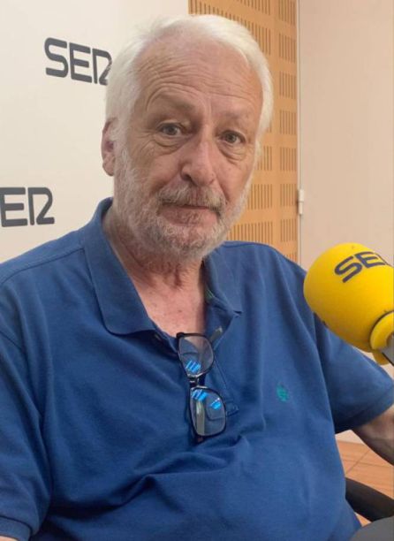 El fotógrafo y etnógrafo, Manuel Muñoz Zielinski, colabora cada jueves en el programa Hoy por hoy con el espacio 'Territorio Zielinski' El fotógrafo y etnógrafo, Manuel Muñoz Zielinski, colabora cada jueves en el programa Hoy por hoy con el espacio 'Territorio Zielinski'