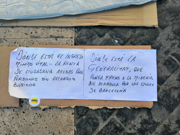 Una semana en huelga de hambre ante la Generalitat porque le han denegado la Renta Garantizada Una semana en huelga de hambre ante la Generalitat porque le han denegado la Renta Garantizada