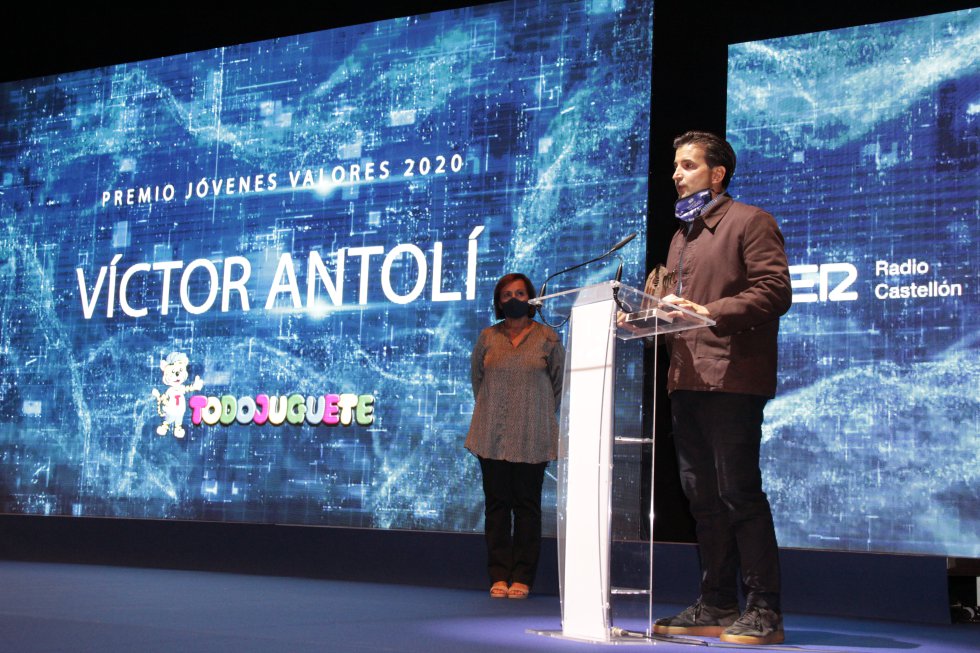 Premio Jóvenes Valores - Victor Antolí Premio Jóvenes Valores - Victor Antolí