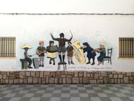 Puntura mural en la Escuela de Música de Motilla Puntura mural en la Escuela de Música de Motilla