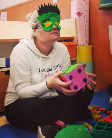 Asun Flores en una de sus clases de infantil. Asun Flores en una de sus clases de infantil.