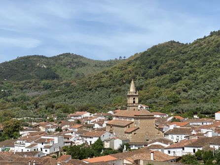 Alájar en la Sierra de Aracena y Picos de Aroche (Huelva) Alájar en la Sierra de Aracena y Picos de Aroche (Huelva)
