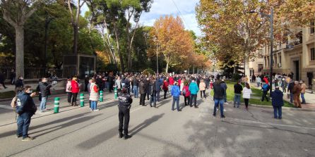 Los manifestantes han cortado la Avenida España Los manifestantes han cortado la Avenida España