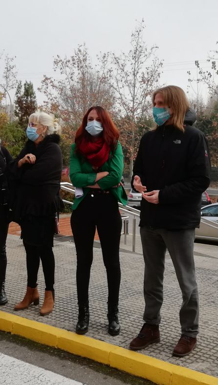 Podemos apoya la concentración de sanitarios Podemos apoya la concentración de sanitarios