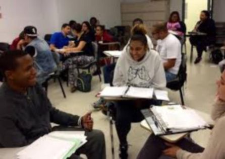 Estudiantes del Hostos Community College de New York en el Bronx (EE.UU) Estudiantes del Hostos Community College de New York en el Bronx (EE.UU)