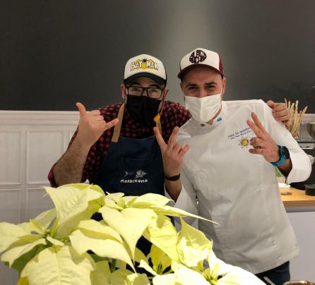 Lázaro Carrasco, chef de 'Monocromo' en Bilbao y Juanma Díaz de 'El Hotelito de Plentzia en Bilbao Degusta Lázaro Carrasco, chef de 'Monocromo' en Bilbao y Juanma Díaz de 'El Hotelito de Plentzia en Bilbao Degusta