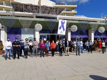 Minuto de silencio en el Ayuntamiento de Sant Antoni Minuto de silencio en el Ayuntamiento de Sant Antoni