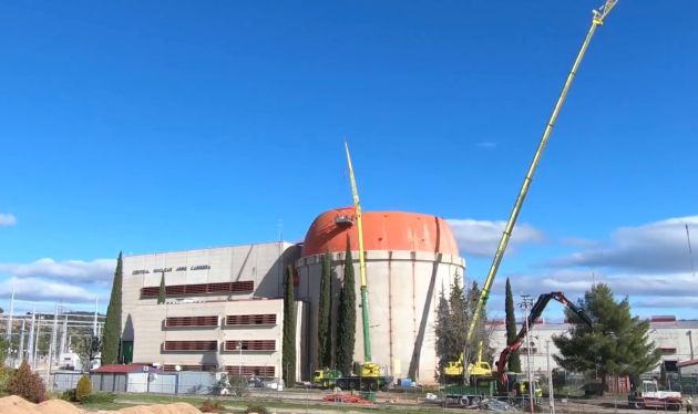 Desmantelamiento de la cúpula del edificio del reactor Desmantelamiento de la cúpula del edificio del reactor