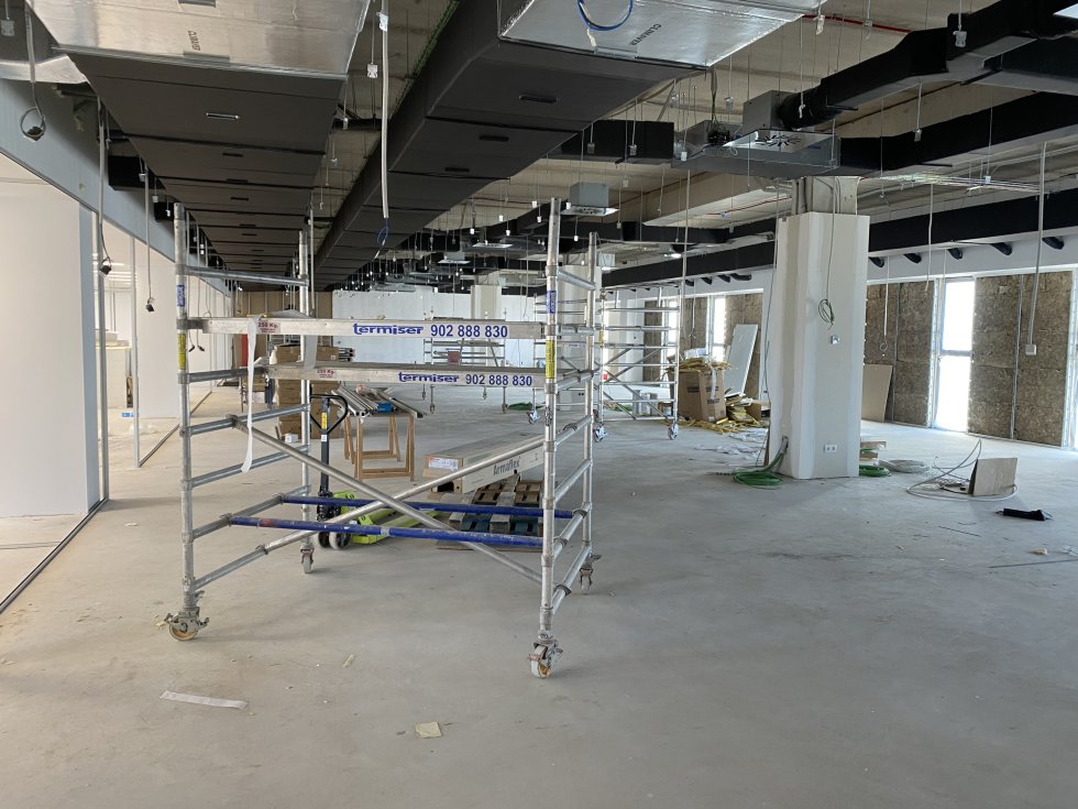 Espacios aún en obras del Hospital Enfermera Isabel Zendal. Espacios aún en obras del Hospital Enfermera Isabel Zendal.