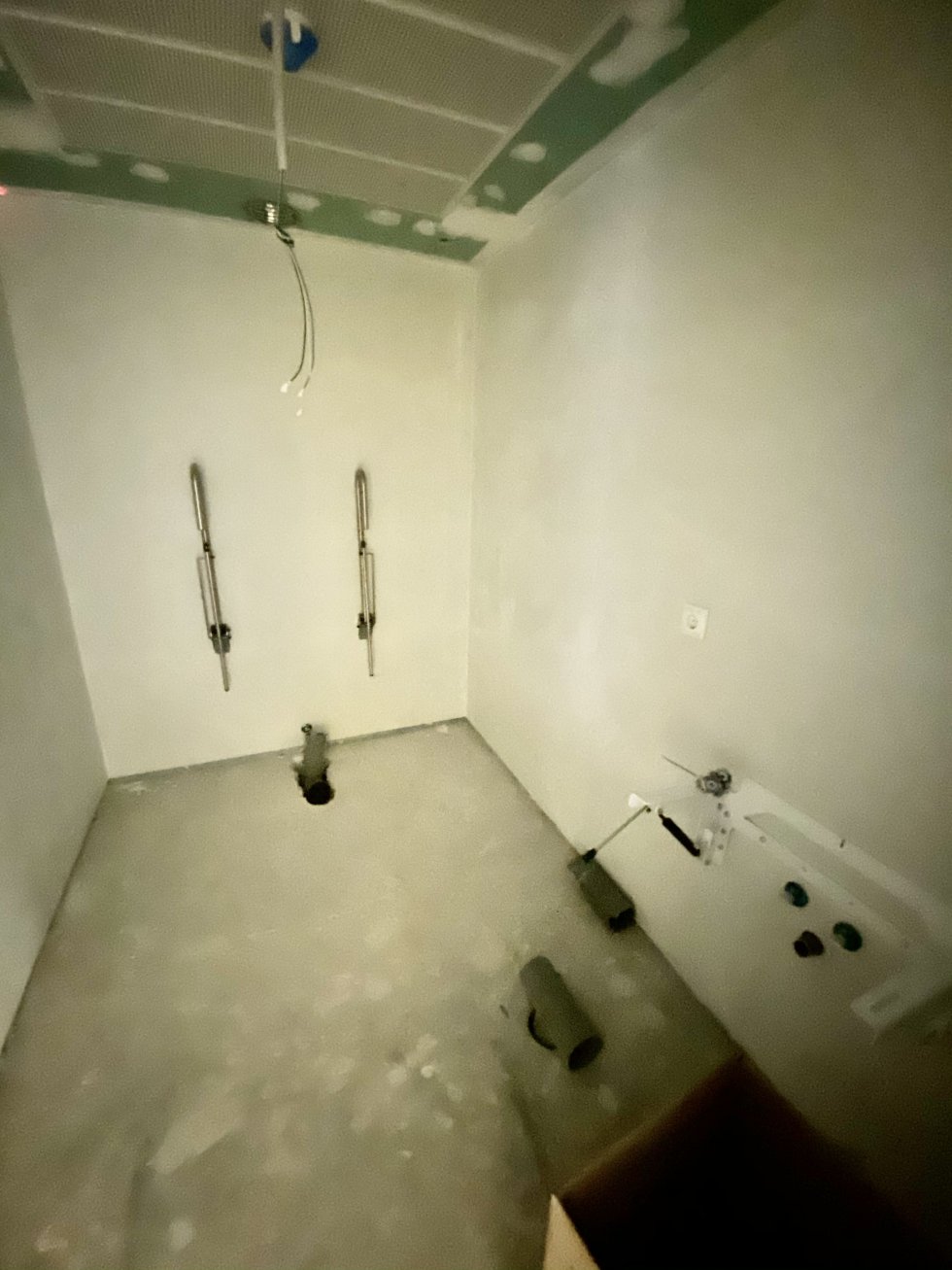 Espacios aún en obras del Hospital Enfermera Isabel Zendal. Espacios aún en obras del Hospital Enfermera Isabel Zendal.