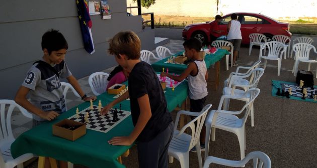 Fomento del ajedrez entre los niños desde el club de Valverde de Júcar. Fomento del ajedrez entre los niños desde el club de Valverde de Júcar.
