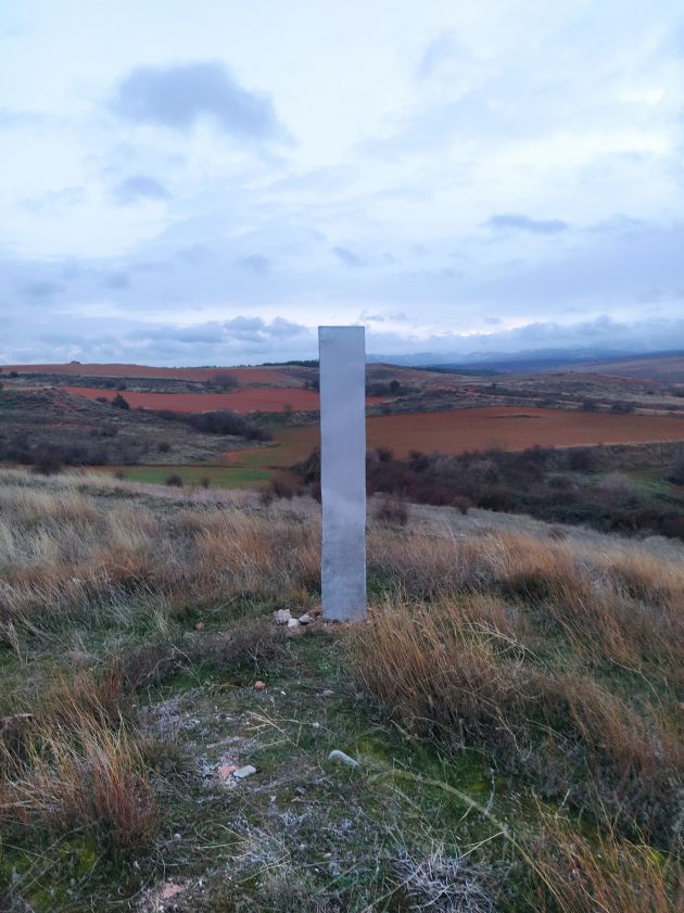 Monolito misterioso aparecido en la localidad de Ayllón (Segovia) Monolito misterioso aparecido en la localidad de Ayllón (Segovia)