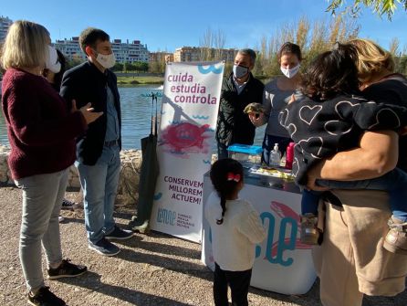 El vicealcalde de València, Sergi Campillo, ha visitado este domingo el punto de información. El vicealcalde de València, Sergi Campillo, ha visitado este domingo el punto de información.