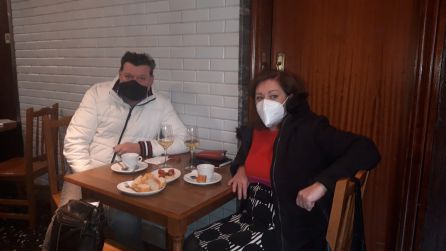 Josu Mugerza y Mireia Alonso en el 'Gure Leku', tras el programa Josu Mugerza y Mireia Alonso en el 'Gure Leku', tras el programa